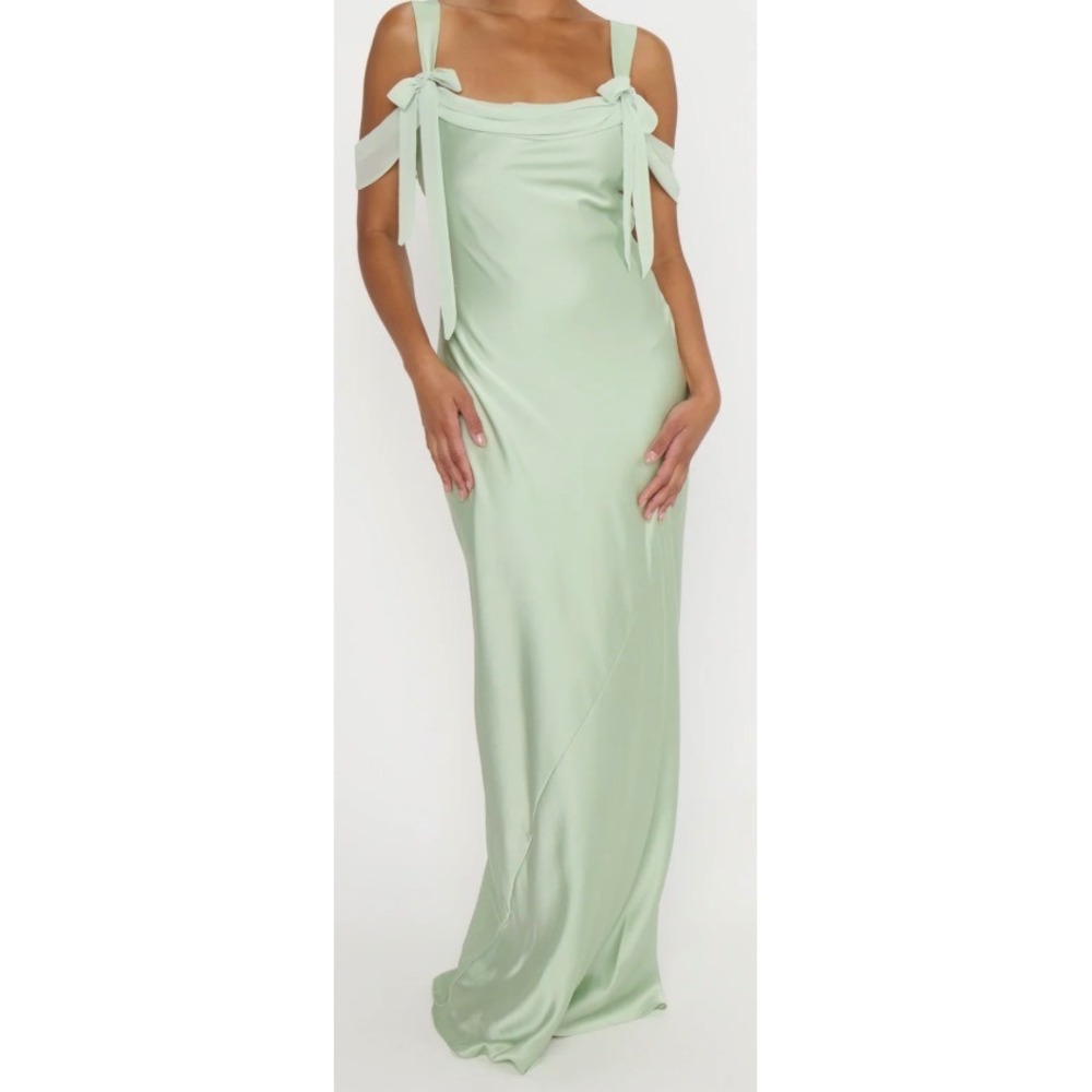 Show Me Your Mumu Bella Maxi Dress Sage Satin‎ Bow Shoulder Bridesmaid M